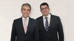 Fernando-Santos-presidente-da-Abav-SP-e-Marcos-Lucas-presidente-da-Aviesp
